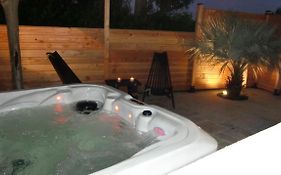 Casa Louise Suites And Spas Privatifs
